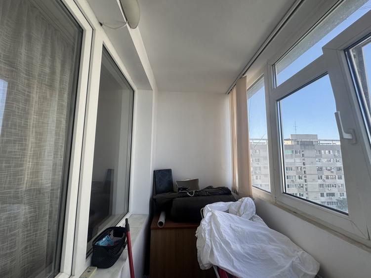 Apartament cu 2 camere decomandat în Baba Novac