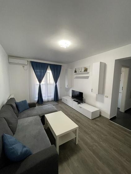 Apartament cu 2 camere decomandat în Roșu
