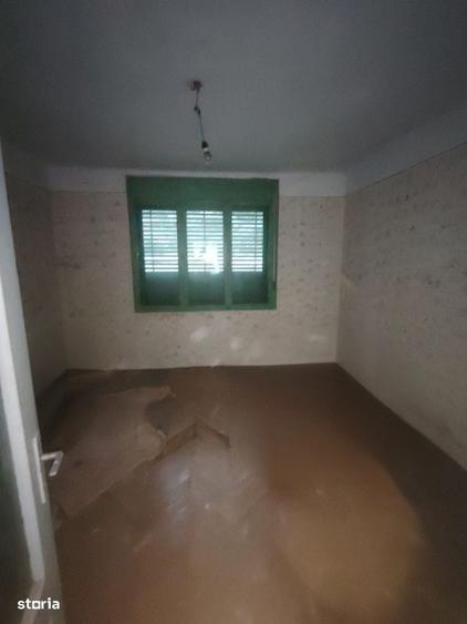 Casă cu 4 camere în Slatina de Mureș