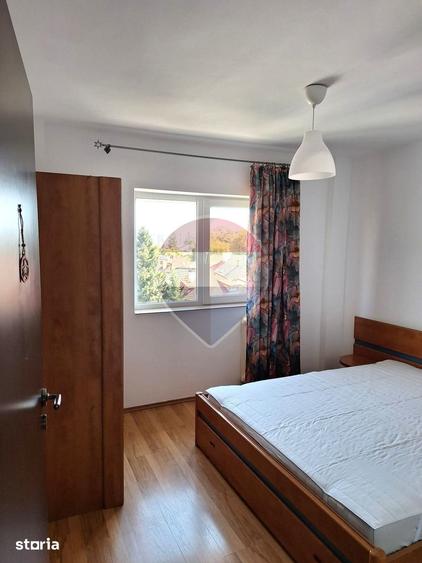 Apartament cu 2 camere decomandat în Tei