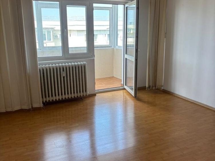 Apartament cu 2 camere decomandat în Aviației