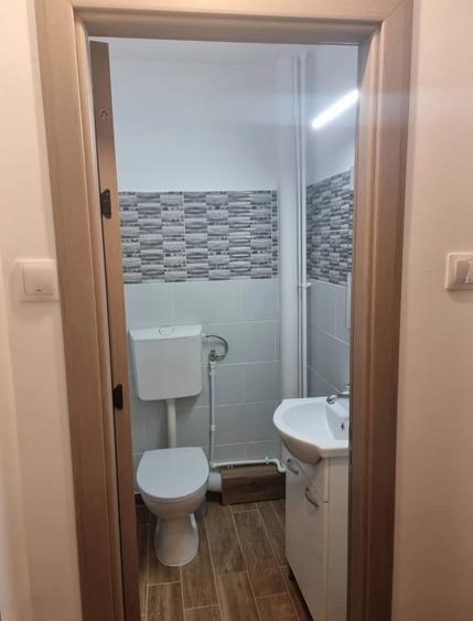 Apartament cu 3 camere decomandat în Metalurgie