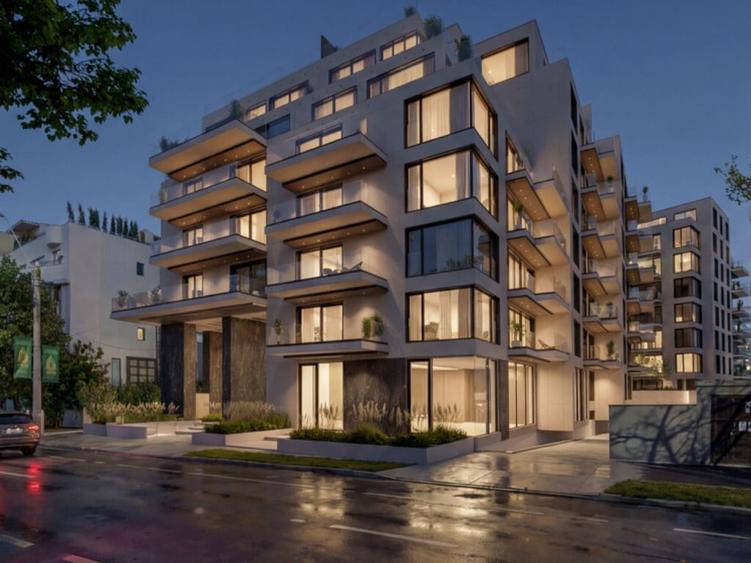 Apartament cu 3 camere decomandat în Nordului