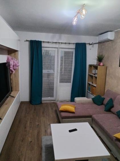 Apartament cu 2 camere decomandat, mobilat în Giroc
