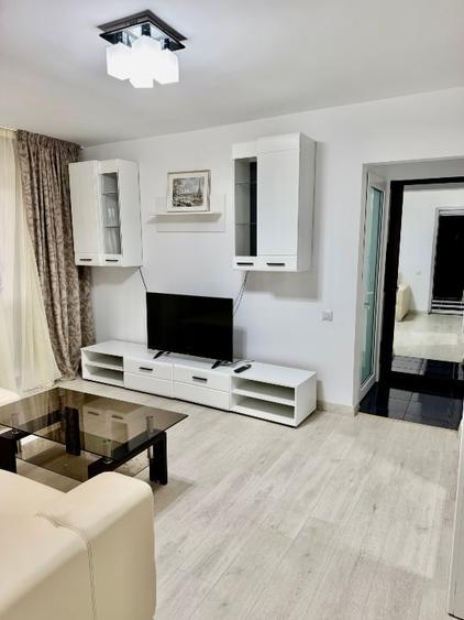 Apartament cu 2 camere nedecomandat, mobilat în Central