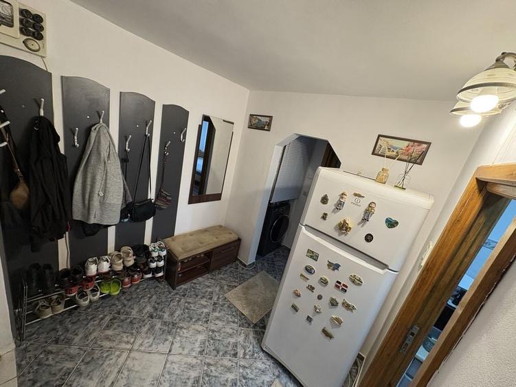 Apartament cu 2 camere decomandat în Lehnești