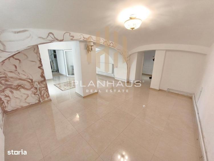 Casă cu 4 camere în Central