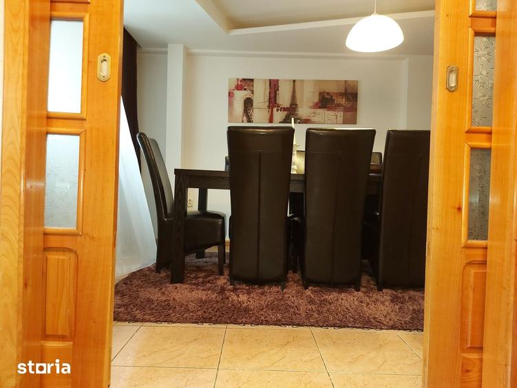 Apartament cu 4 camere decomandat în Ultracentral