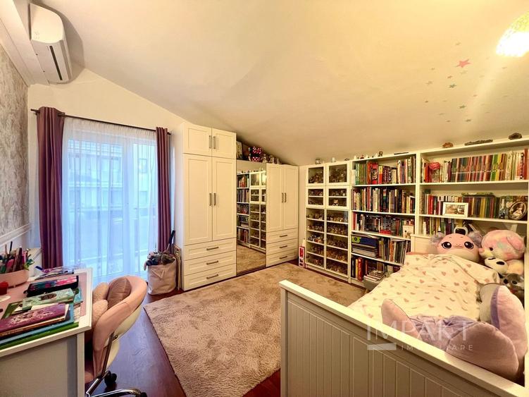 Duplex cu 3 camere cu Canalizare în Bună Ziua