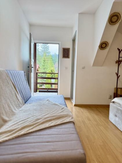 Casă cu 4 camere cu Teren 600 Mp în Central
