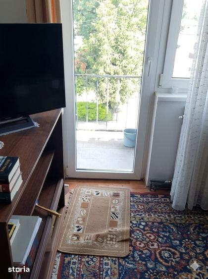 Apartament cu 2 camere semidecomandat în Est