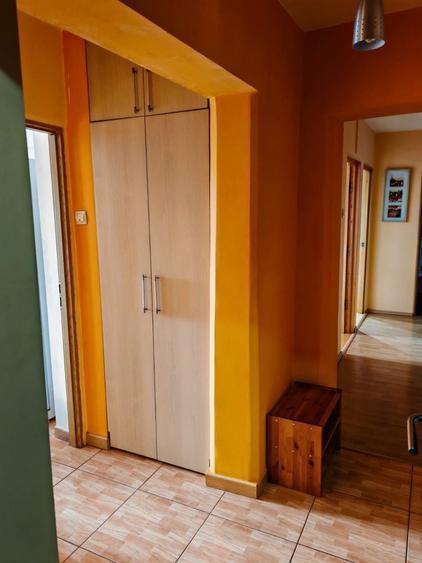 Apartament cu 3 camere decomandat în Păcurari