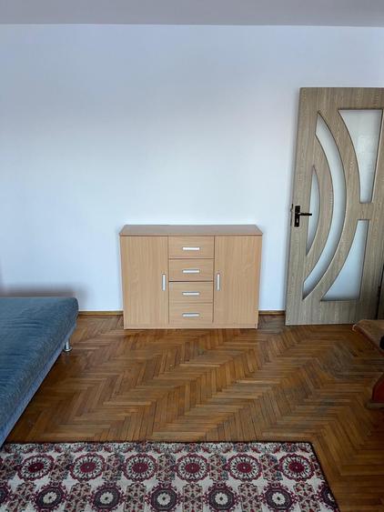Apartament cu 2 camere decomandat în Hărmanului