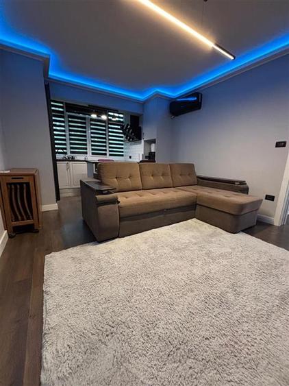 Apartament cu 3 camere decomandat, mobilat în Podu Roș