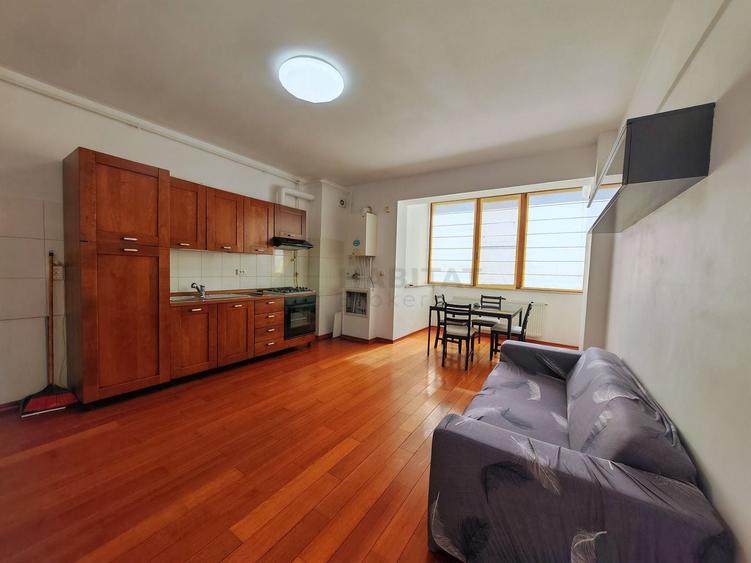 Apartament cu 2 camere semidecomandat în Titan
