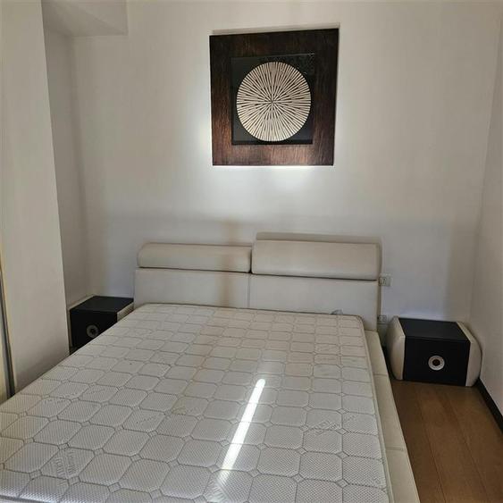 Apartament cu 2 camere decomandat în Torontalului