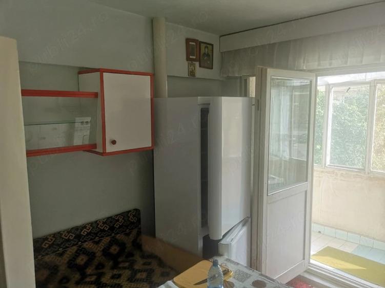 Apartament cu 2 camere decomandat în Buzaului