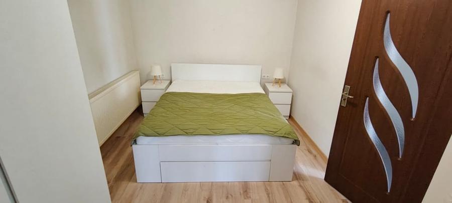 Casă individuală cu 7 camere cu Canalizare în Dârste