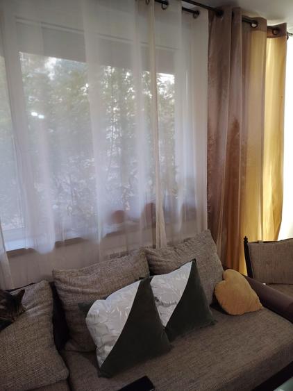 Apartament cu 4 camere semidecomandat în Central
