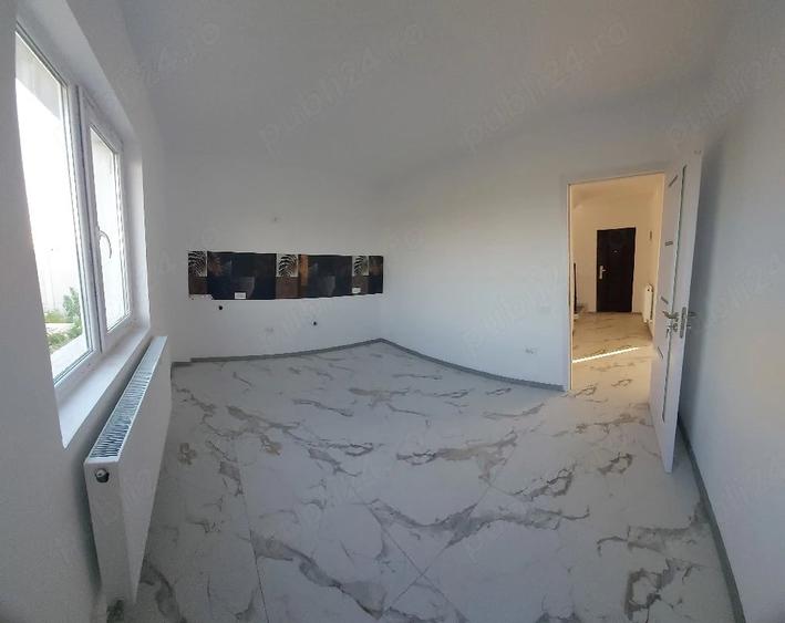 Casă cu 4 camere cu Teren 220 Mp în Vârteju