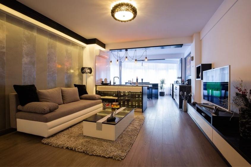 Apartament cu 2 camere decomandat în Central