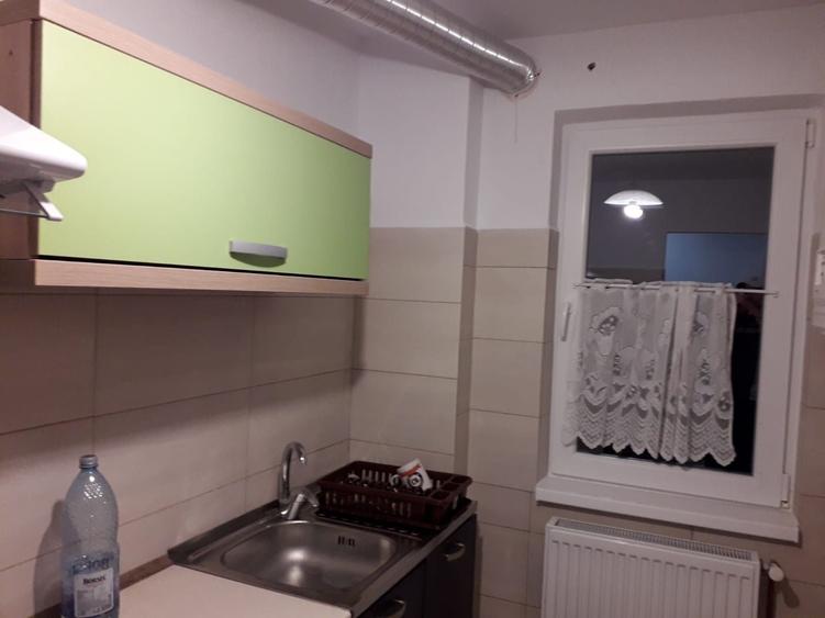 Apartament cu 2 camere semidecomandat în Exterior Vest