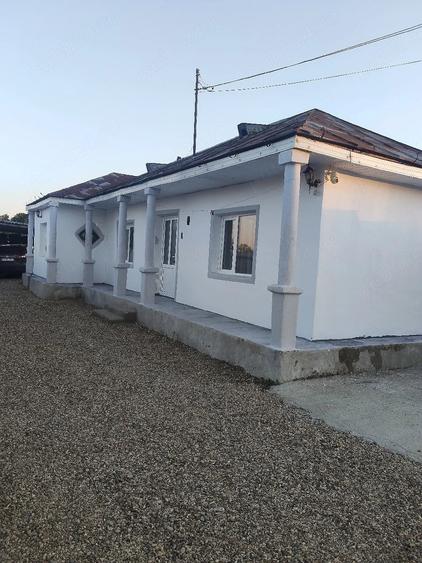 Casă cu Teren 300 Mp în Central