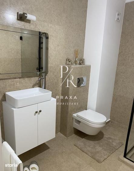 Apartament cu 3 camere semidecomandat în Florești