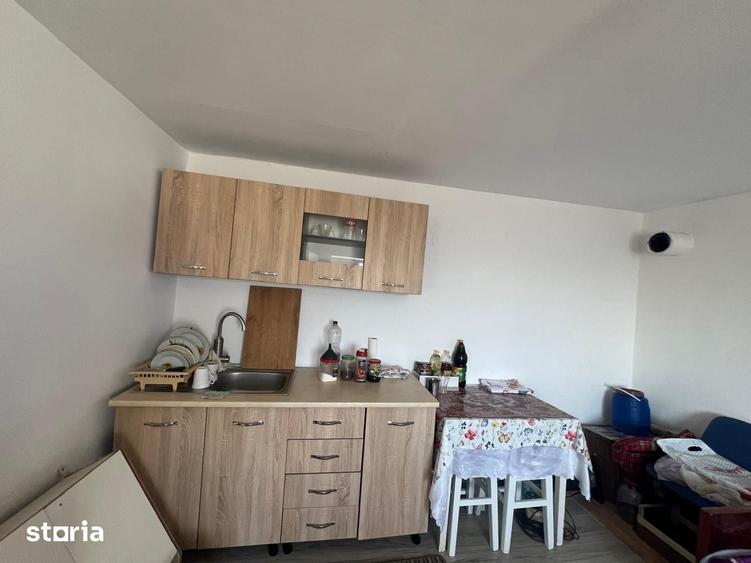 Casă cu 2 camere decomandat cu Teren 1000 Mp în Braniștea