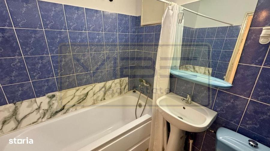 Apartament cu 3 camere decomandat în Gară