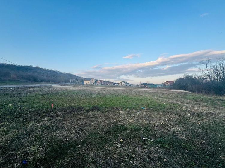 Teren intravilan de 658 mp, în Fughiu