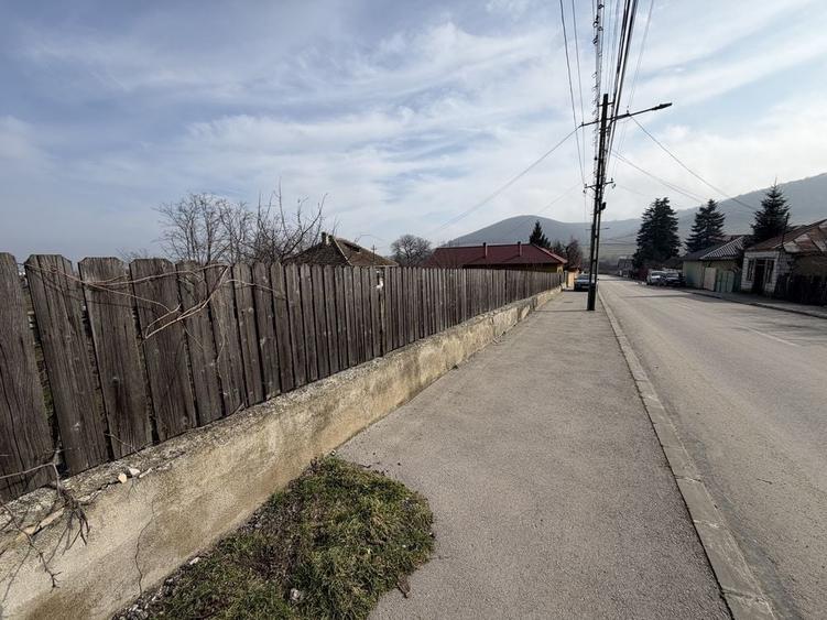 Casă cu 3 camere în Central