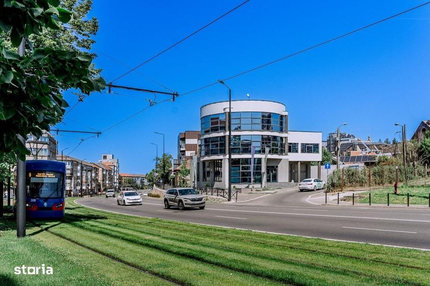Spațiu comercial, de 182 mp, în Lotus