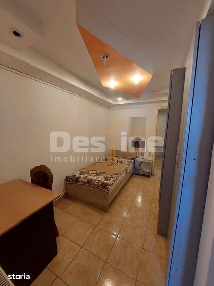 Apartament cu 4 camere decomandat în Girocului