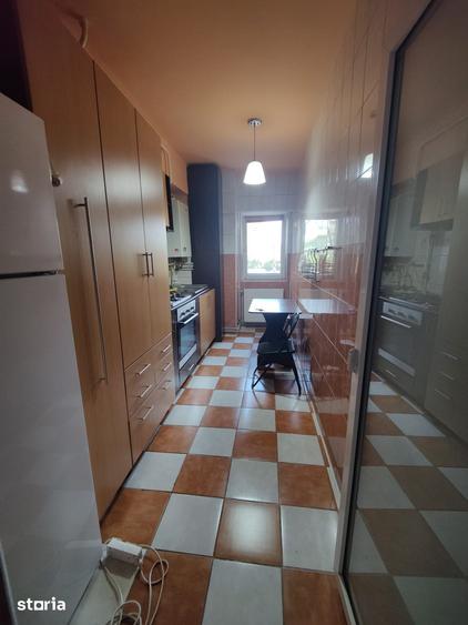 Apartament cu 2 camere semidecomandat în Mircea cel Bătrân