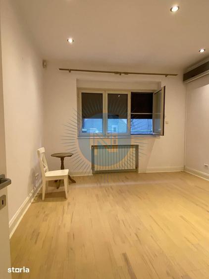 Apartament cu 5 camere decomandat în Cișmigiu