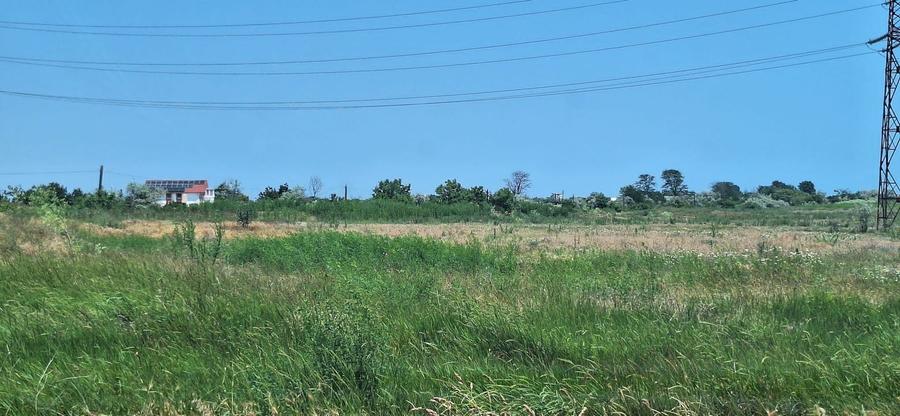 Teren agricol intravilan de 1666 mp, în Periferie