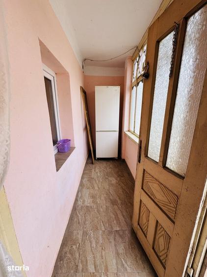 Casă cu 3 camere cu Teren 1200 Mp în Central
