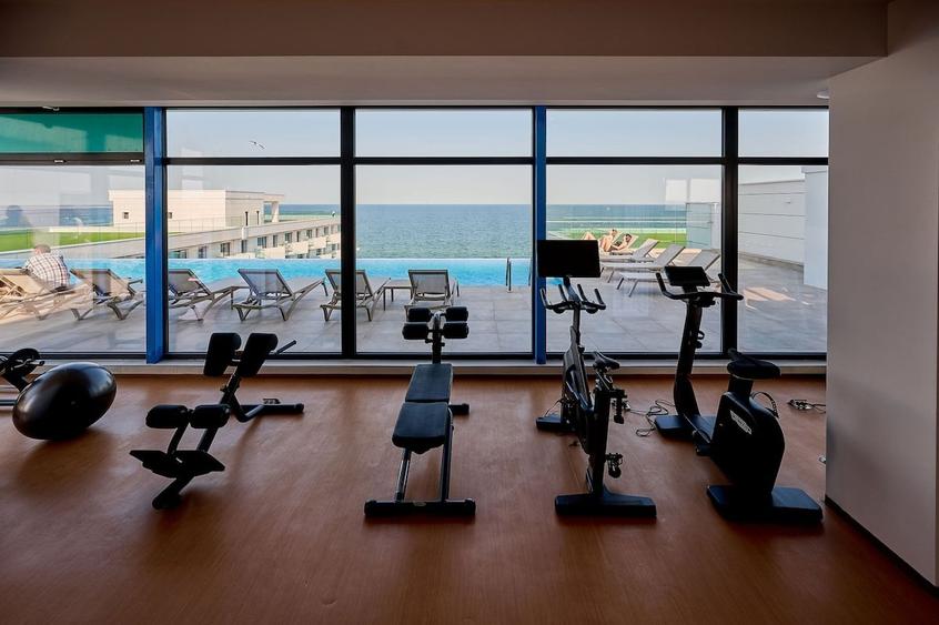 Apartament cu 3 camere decomandat în Mamaia-Sat