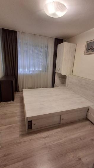 Apartament cu 3 camere decomandat în Prelungirea Ghencea