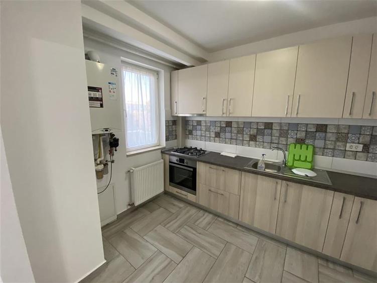 Apartament cu 2 camere decomandat, mobilat în Brăilei