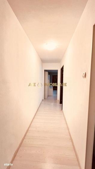 Apartament cu 3 camere în Berceni