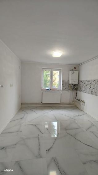 Apartament cu 2 camere decomandat în Gojdu