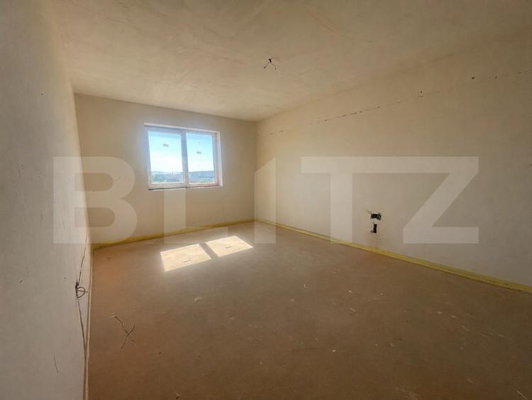 Apartament cu 3 camere decomandat în Apahida