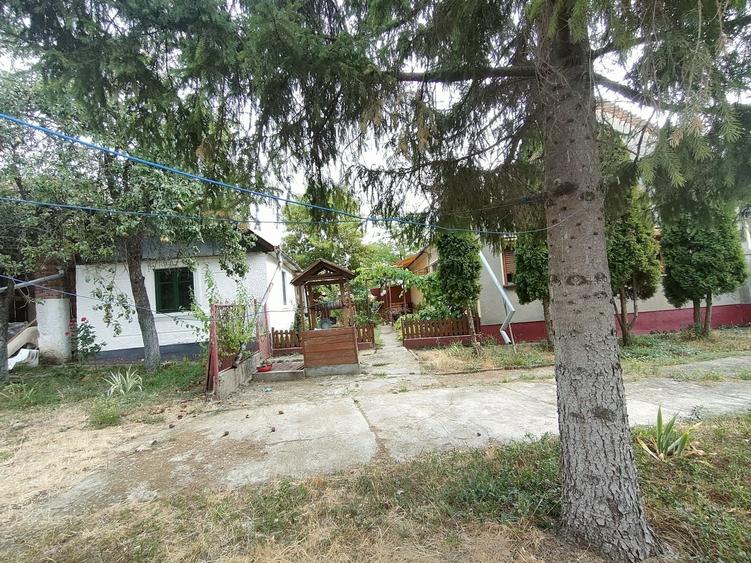 Casă cu 3 camere în Sântimreu