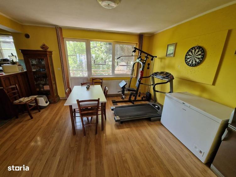 Apartament cu 4 camere în Bună Ziua