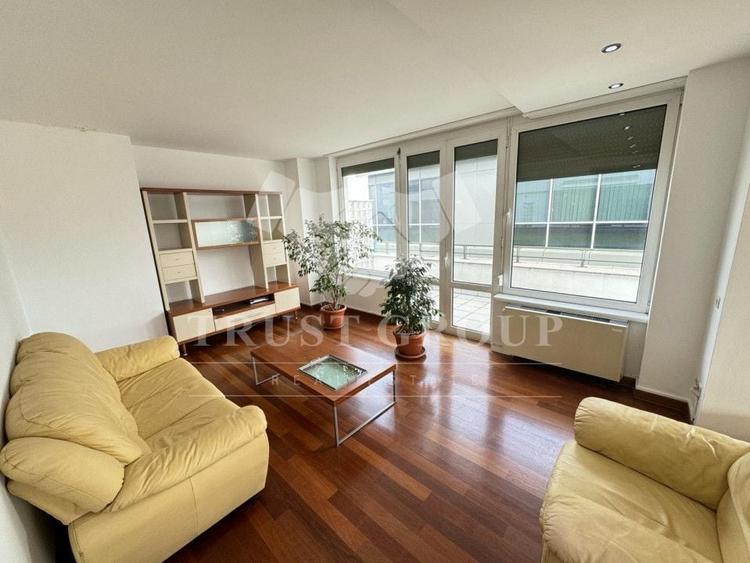 Penthouse cu 3 camere, mobilat în Clucerului