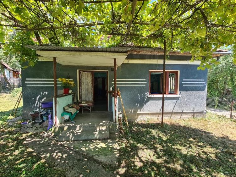 Casă cu 2 camere cu Teren 540 Mp în Hondol