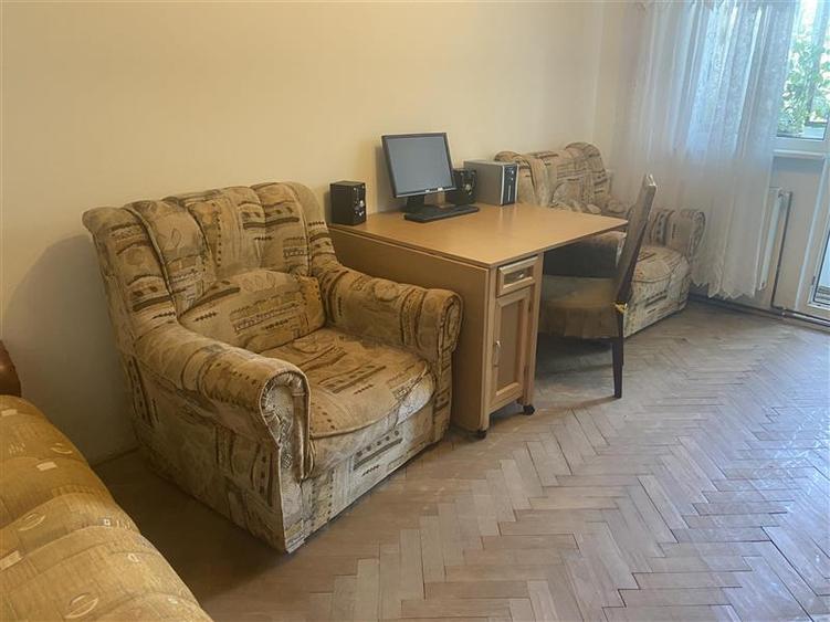 Apartament cu 2 camere decomandat, mobilat în Sud