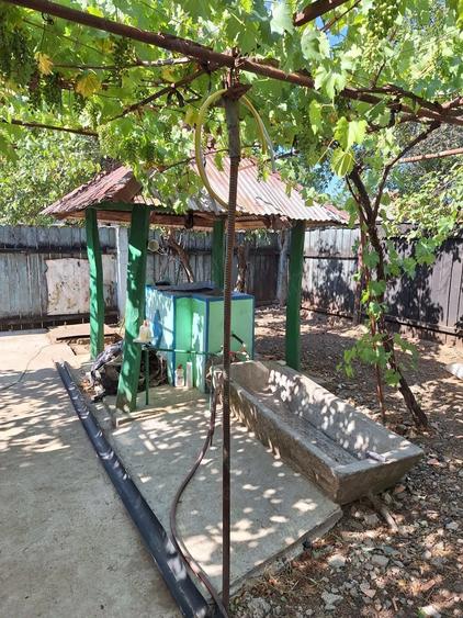 Casă cu 6 camere cu Teren 800 Mp în Pădina